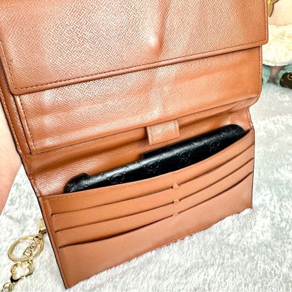 Louis Vuitton Monogram Continental Wallet Crossbody with charm - Picture 16 of 16